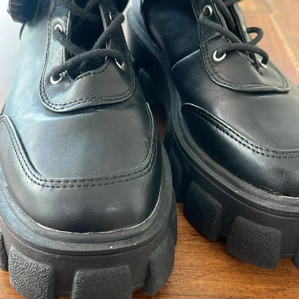 Forever 21 Buckle Chunky Platform Faux Leather lace up Booties size 6.5 - Picture 13 of 16